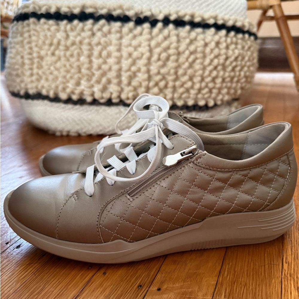 Munro Quilted Leather Sneakers